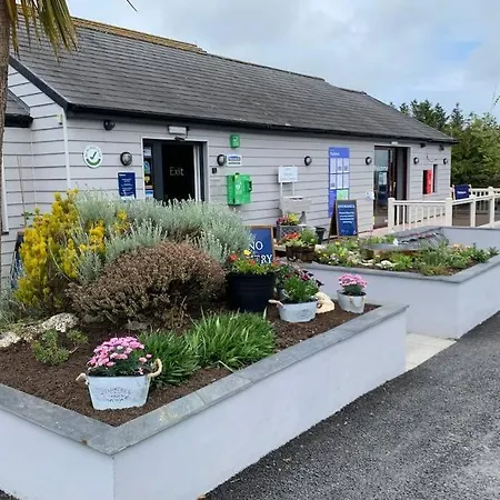 Lowena - Holiday home *